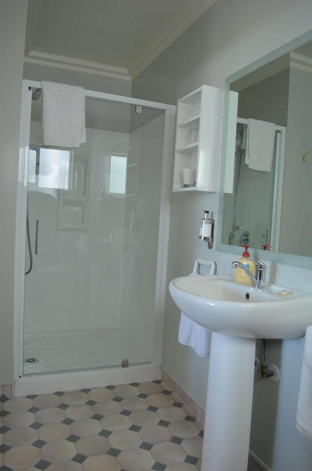 Bed & Breakfast Bendamere House 4*